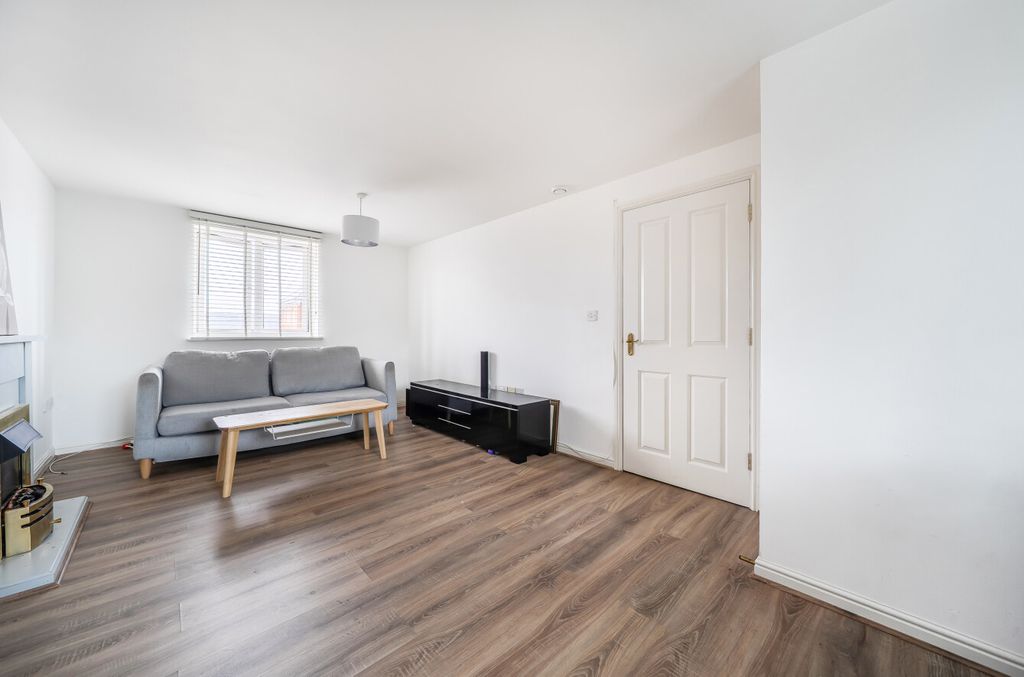 Property photo 3 of 13 3