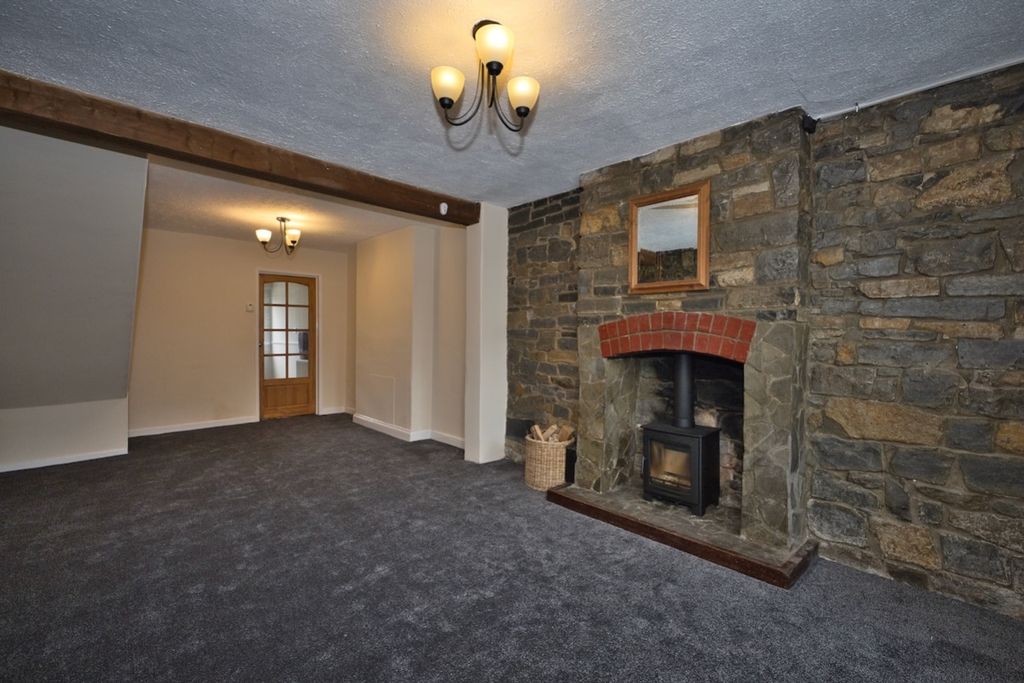 Property photo 2 of 20 Lounge