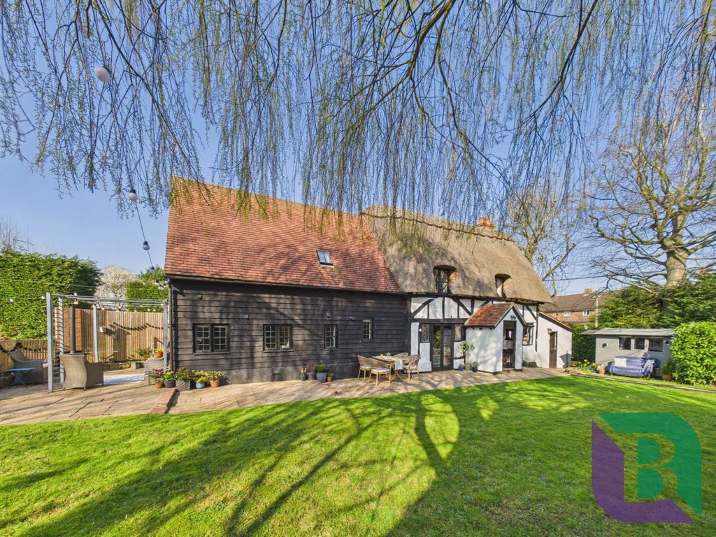 Property photo 2 of 32