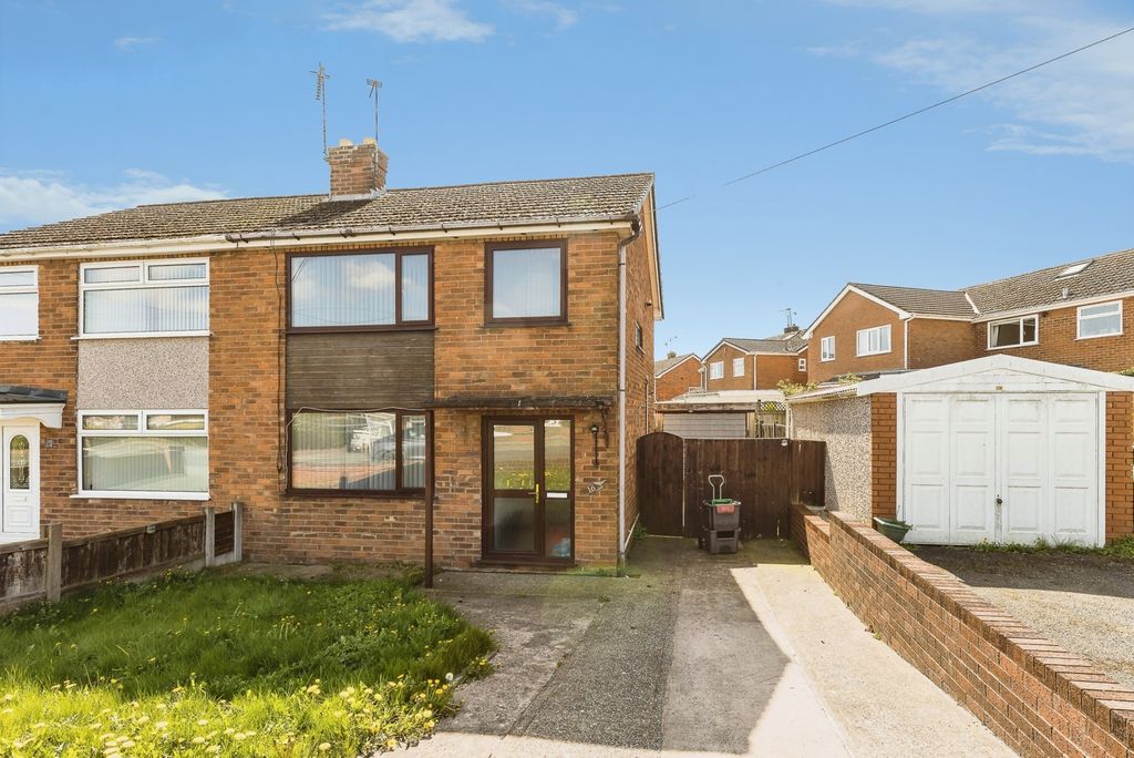 Property photo 1 of 19 Front