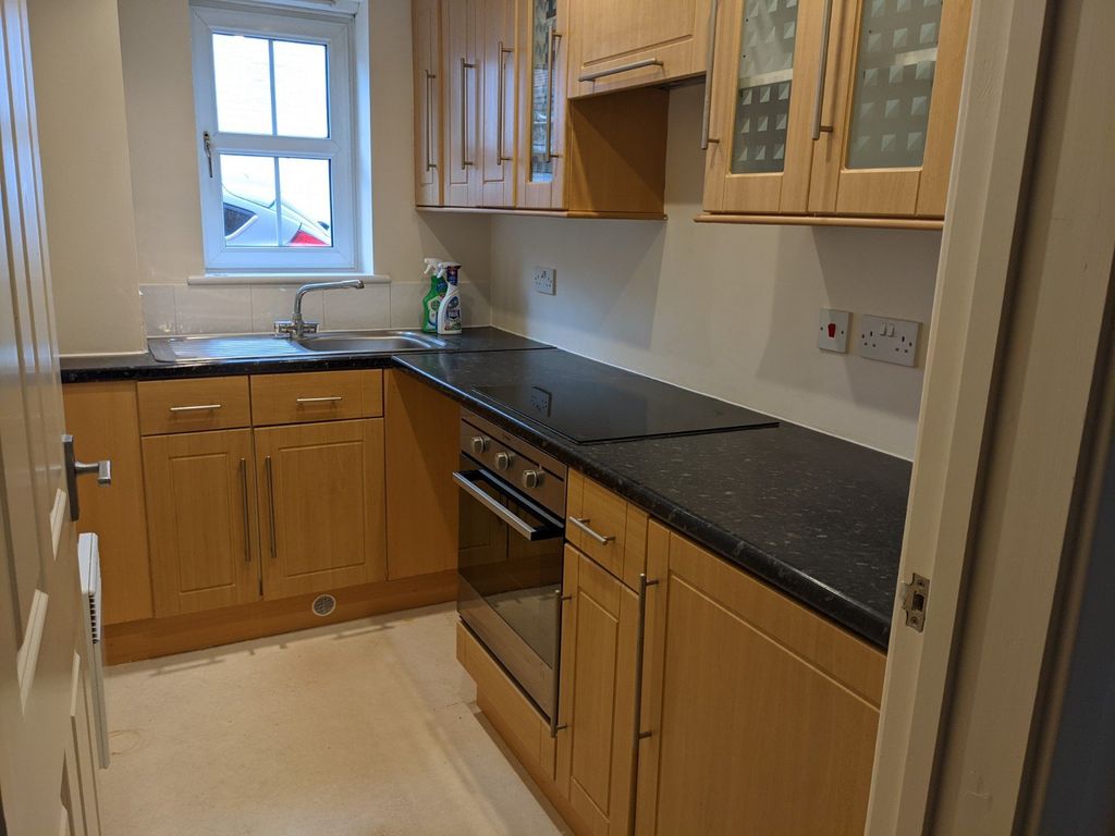 Property photo 2 of 5