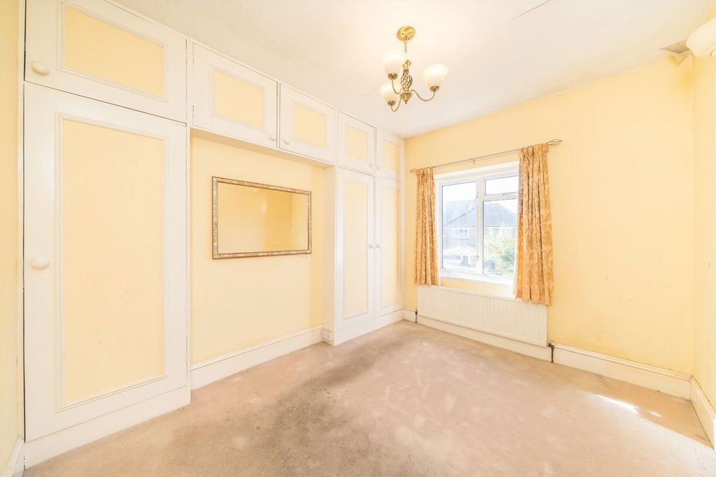 Property photo 3 of 5