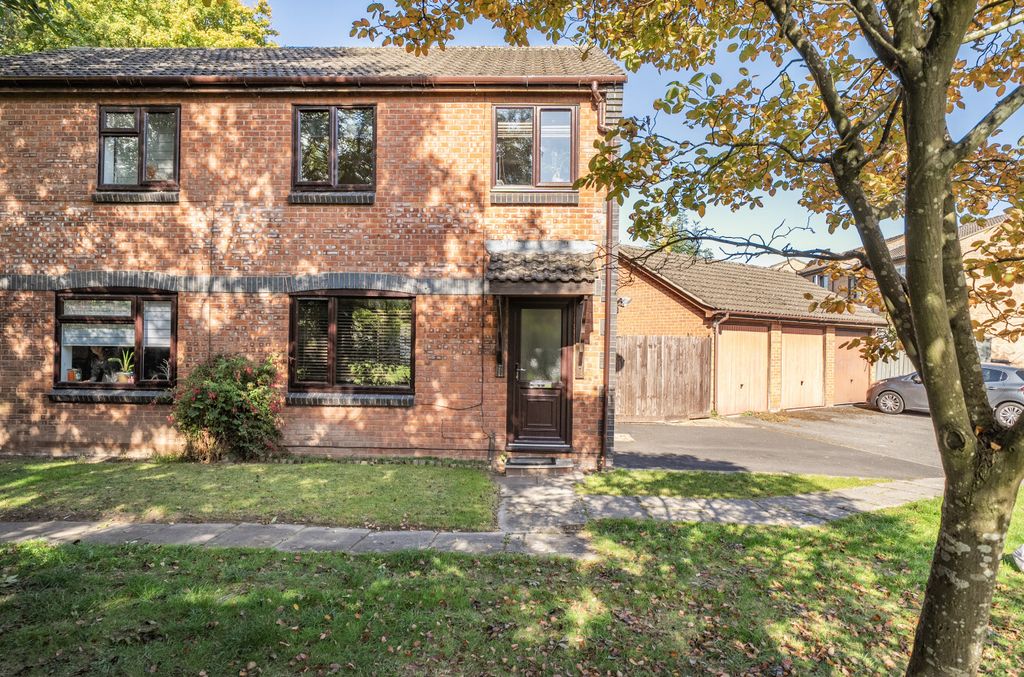 Property photo 2 of 22 1360803-30-68Dbba21E2637