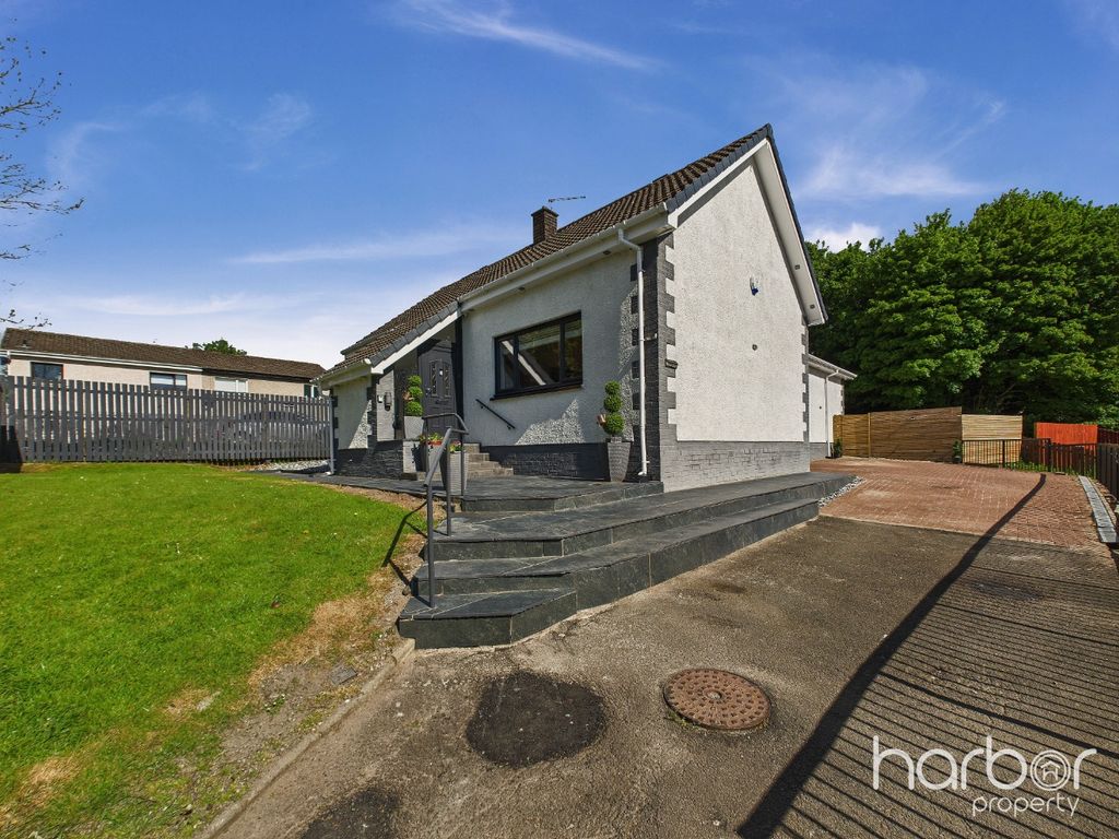 Property photo 2 of 30 4147345