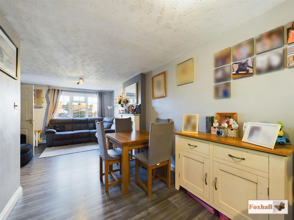 Property photo 3 of 18 Lounge/Diner