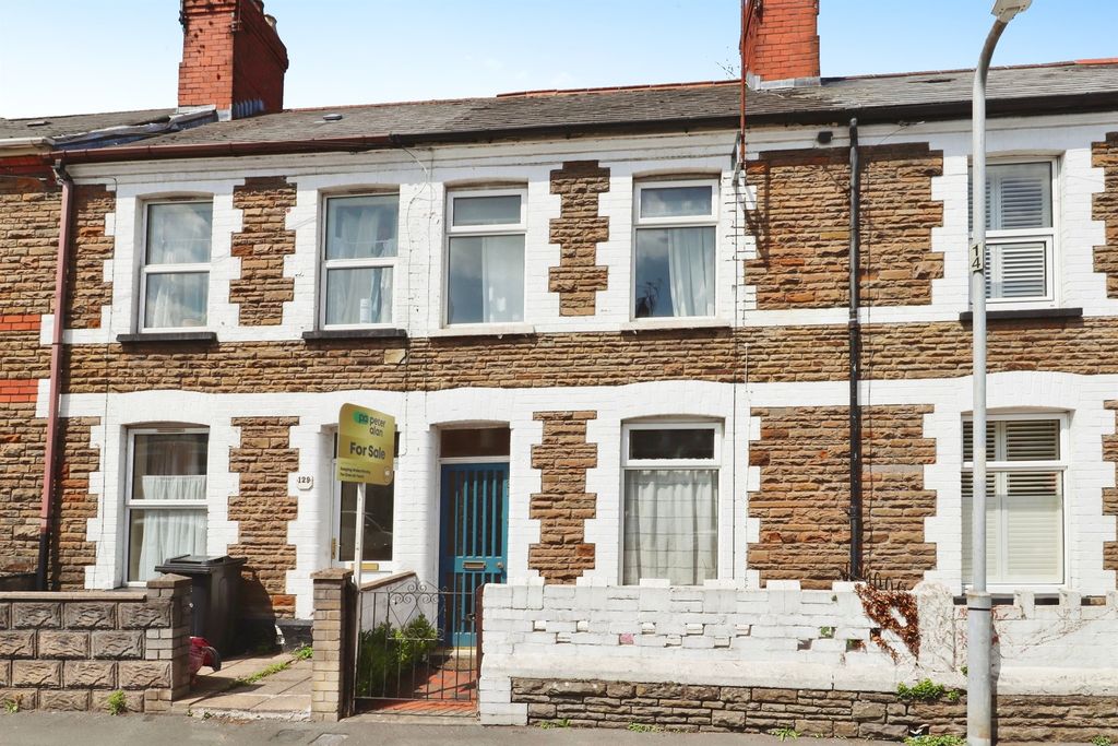 Property photo 1 of 17