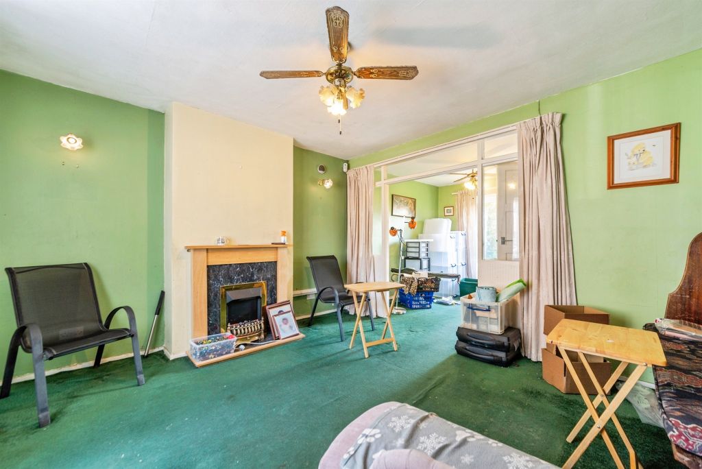 Property photo 2 of 17