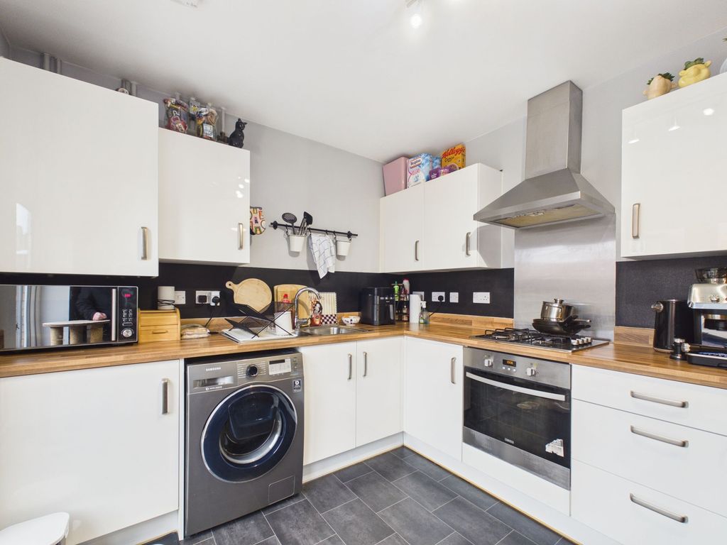 Property photo 3 of 13