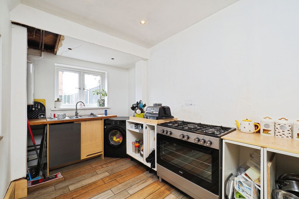 Property photo 3 of 15
