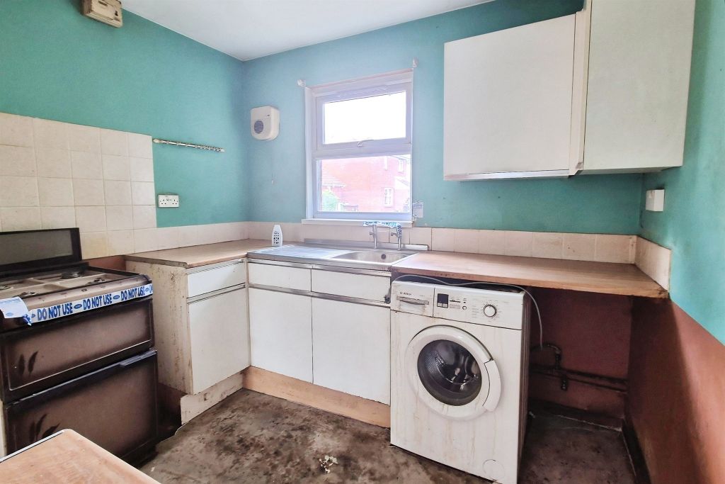 Property photo 2 of 16