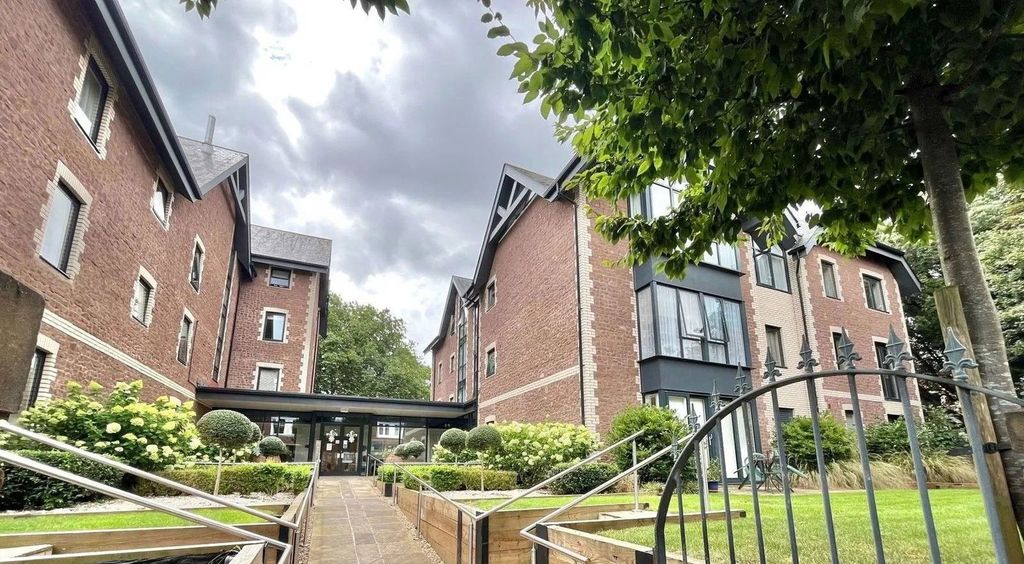 Property photo 2 of 15