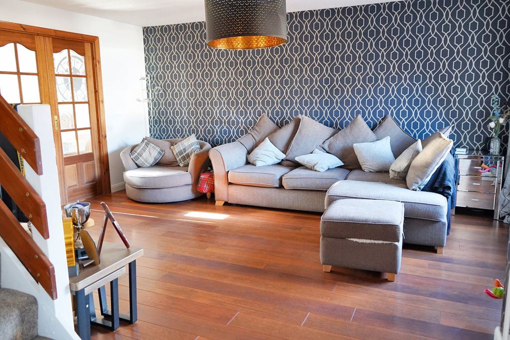 Property photo 3 of 16 Photo 2