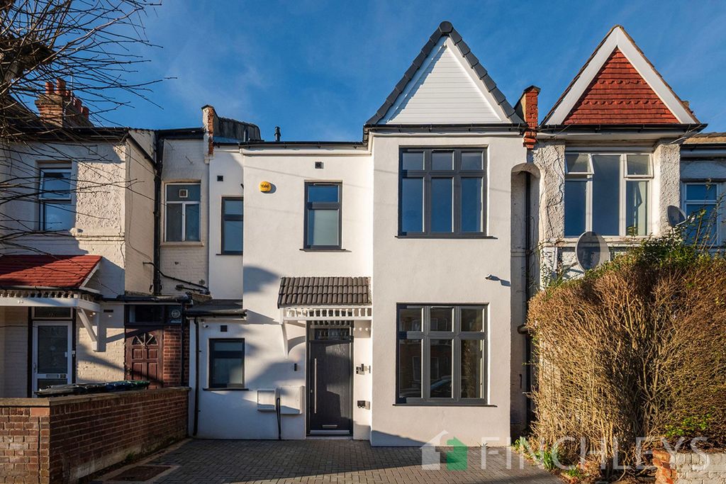 Property photo 1 of 16