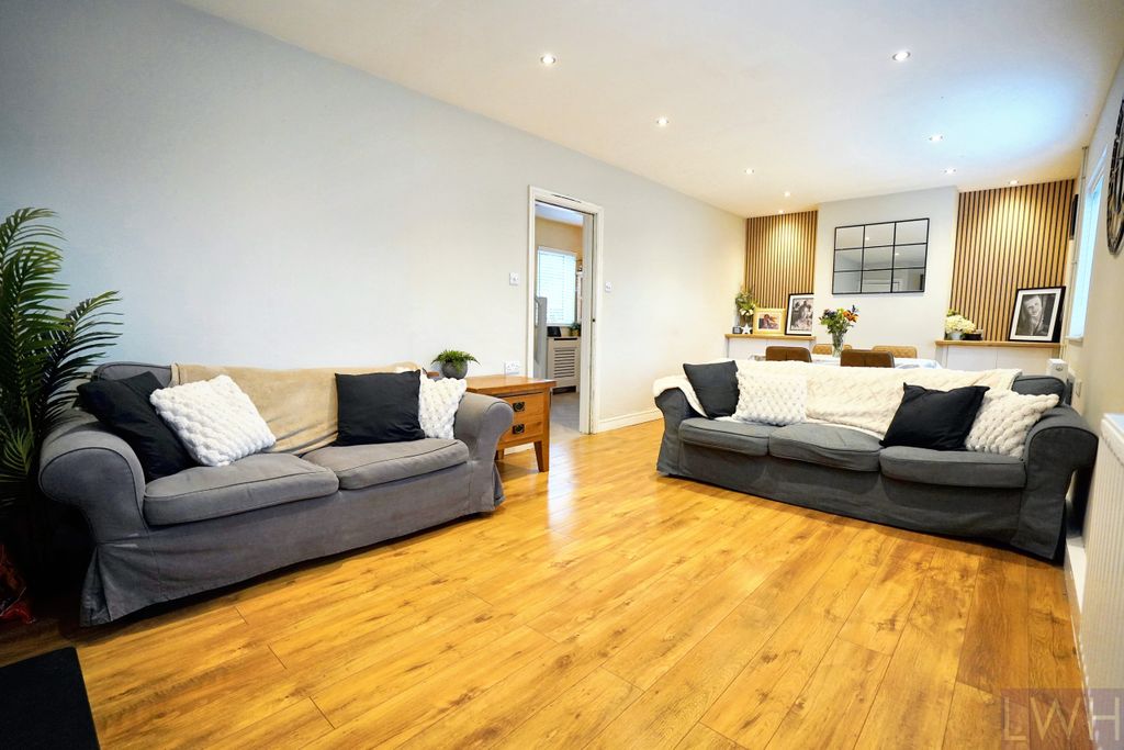 Property photo 3 of 15 Living Room