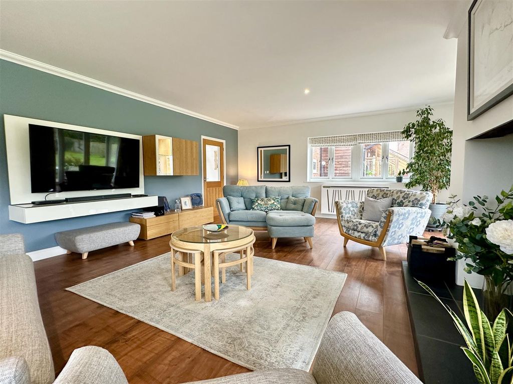 Property photo 2 of 44 Lounge With Two Sets Of Doors From Living Area.Jpe