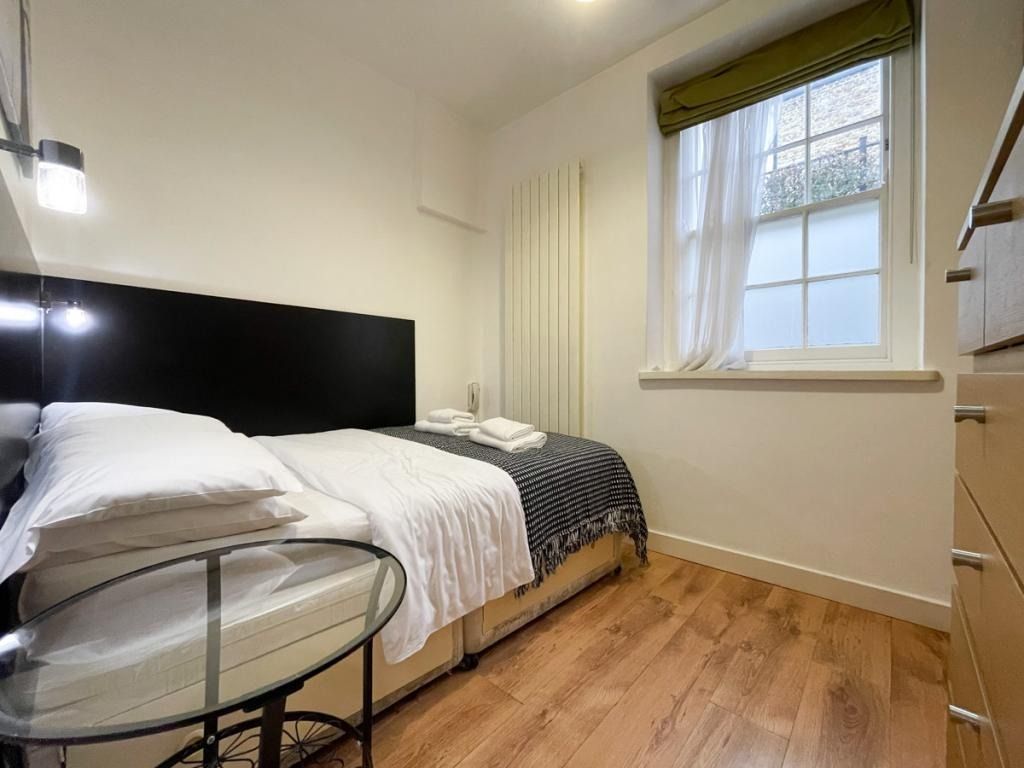 Property photo 2 of 5 4555581