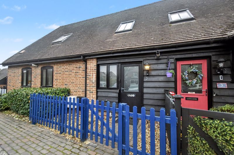 Property photo 1 of 8 Photo 8