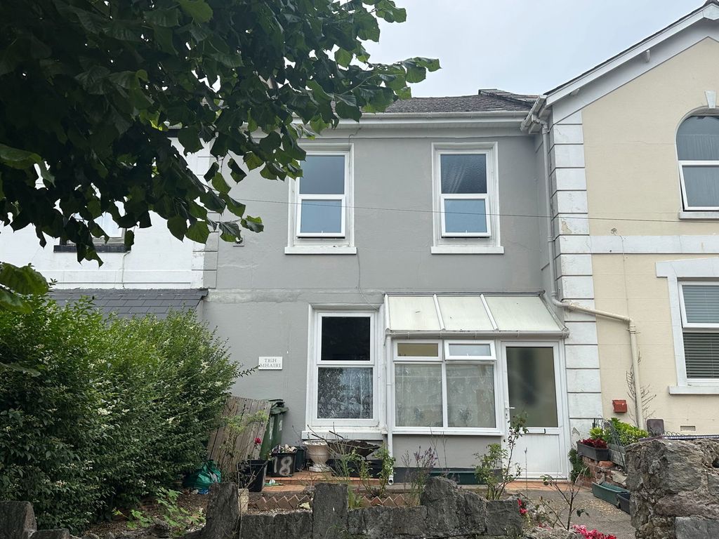 Property photo 1 of 12