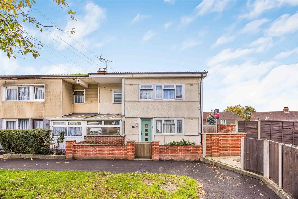 Property photo 3 of 21 6 Stanford Close, Paulsgrove-Small-Porticomarketin