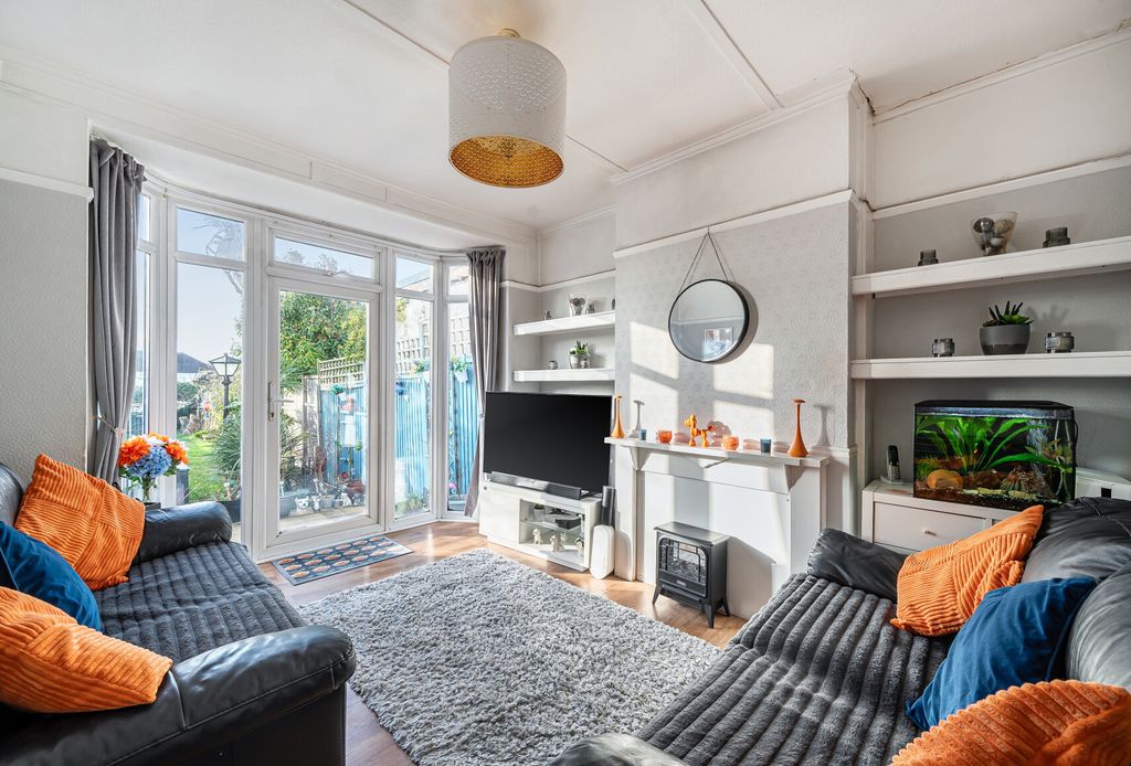 Property photo 2 of 15 Picture 2