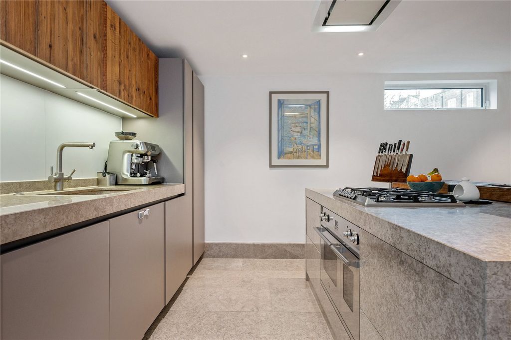 Property photo 1 of 28 Kitchen