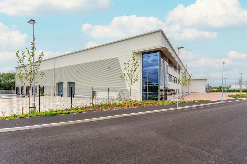 Property photo 1 of 9 Unitbc23Sky.Jpg