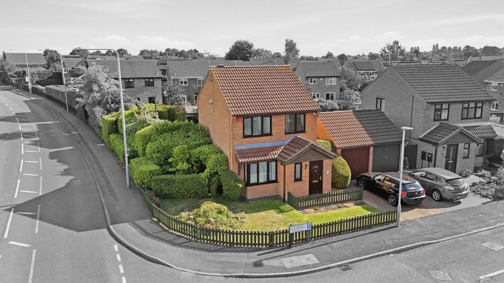 Property photo 2 of 17 Picture No. 01