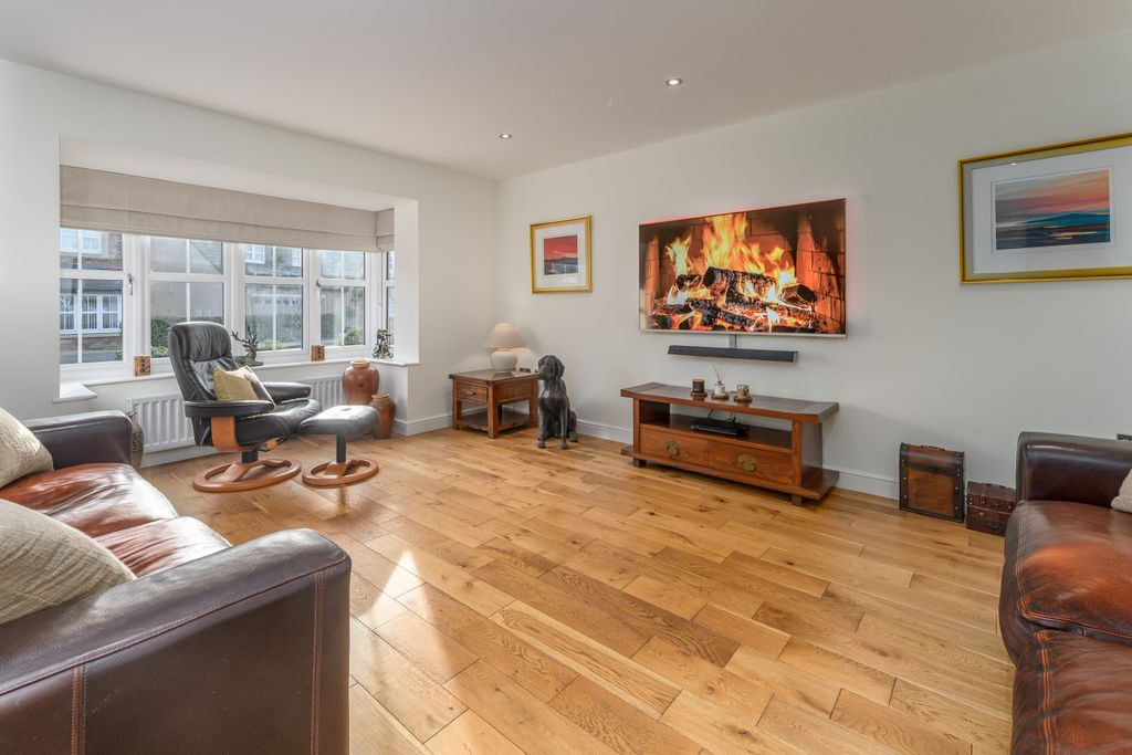 Property photo 3 of 36 Photo 3