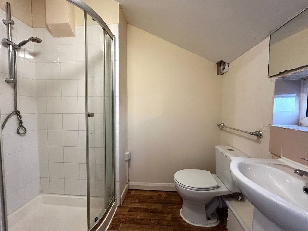 Property photo 3 of 3