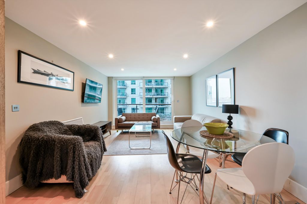 Property photo 1 of 12 Image