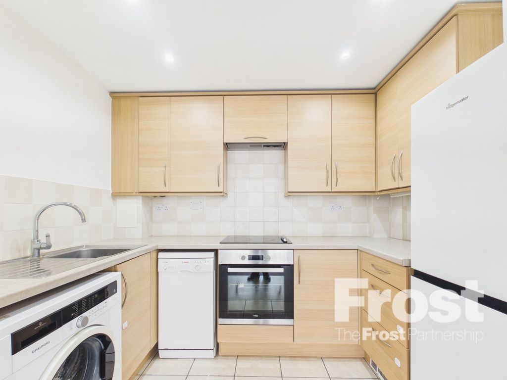 Property photo 1 of 8 Kitchen