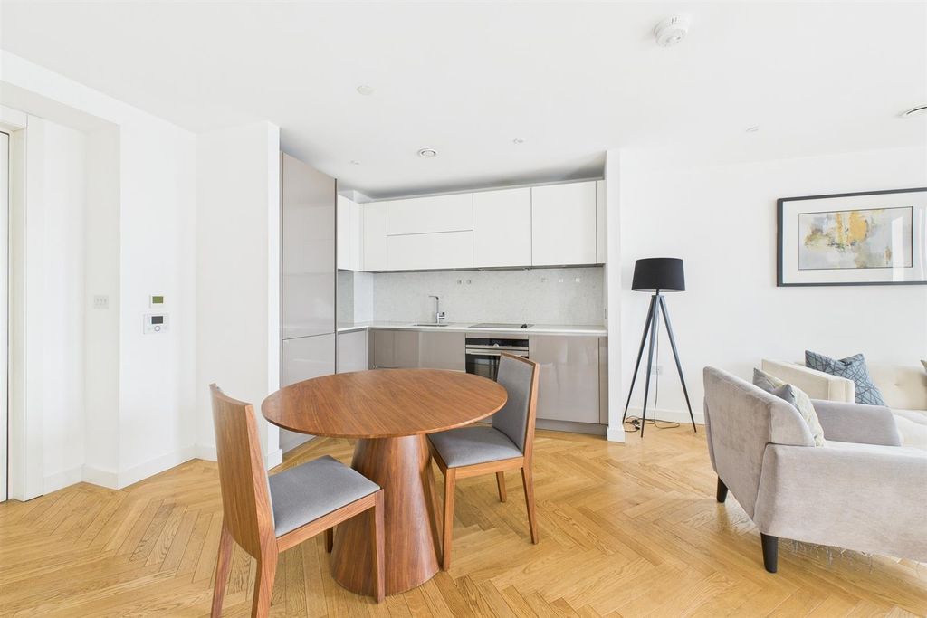 Property photo 2 of 10 5.Jpg