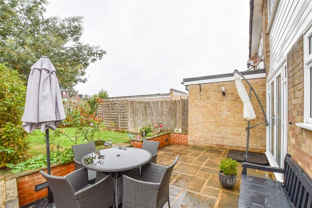 Property photo 2 of 11 Patio / Decking
