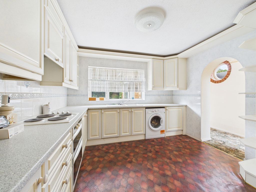 Property photo 3 of 21