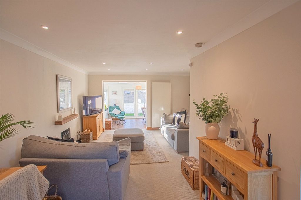 Property photo 2 of 14 Picture No. 13