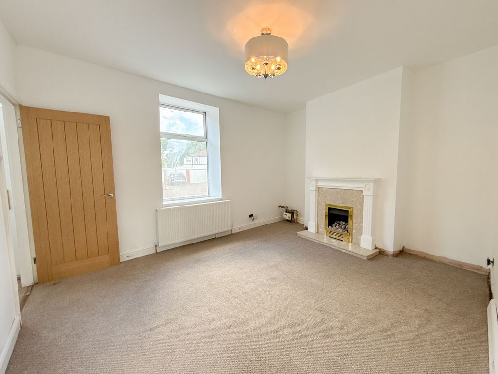 Property photo 2 of 9 Lounge