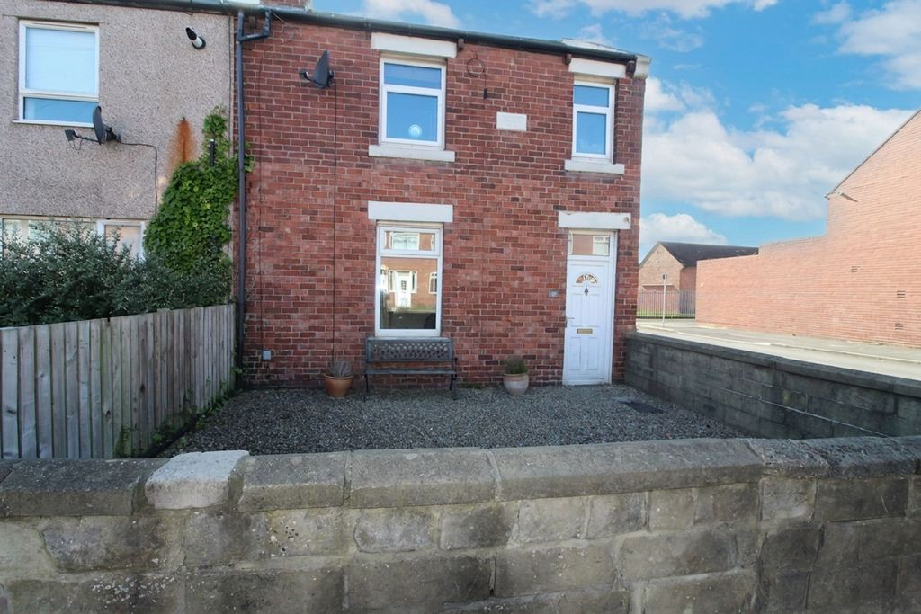 Property photo 1 of 18