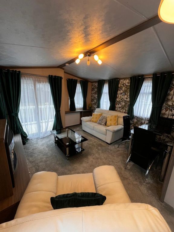 Property photo 2 of 8 Fin3