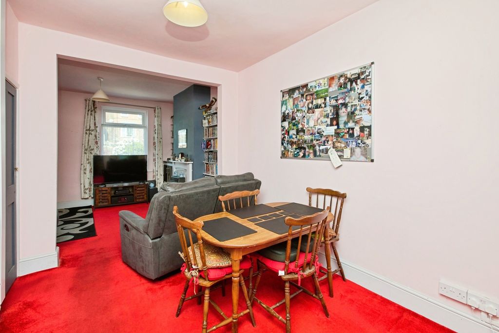 Property photo 3 of 16 Dining Room