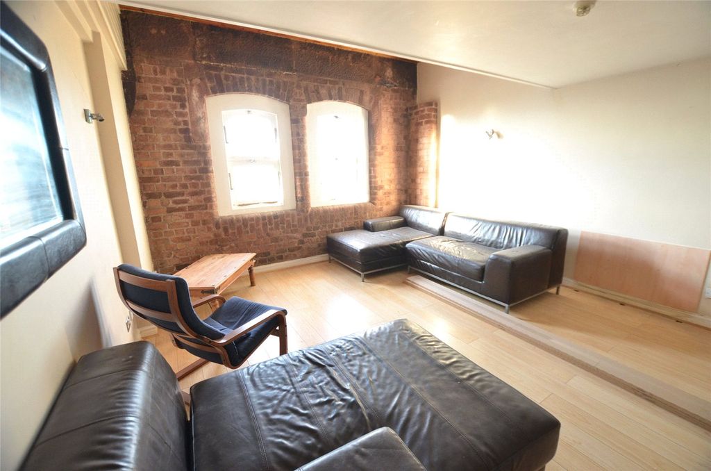 Property photo 3 of 10 Picture No. 09