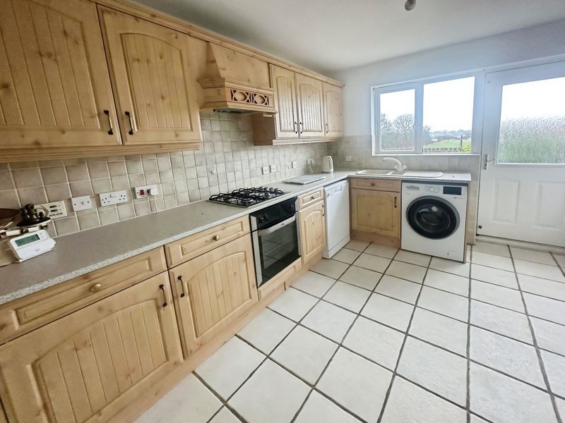 Property photo 2 of 14 Photo 9