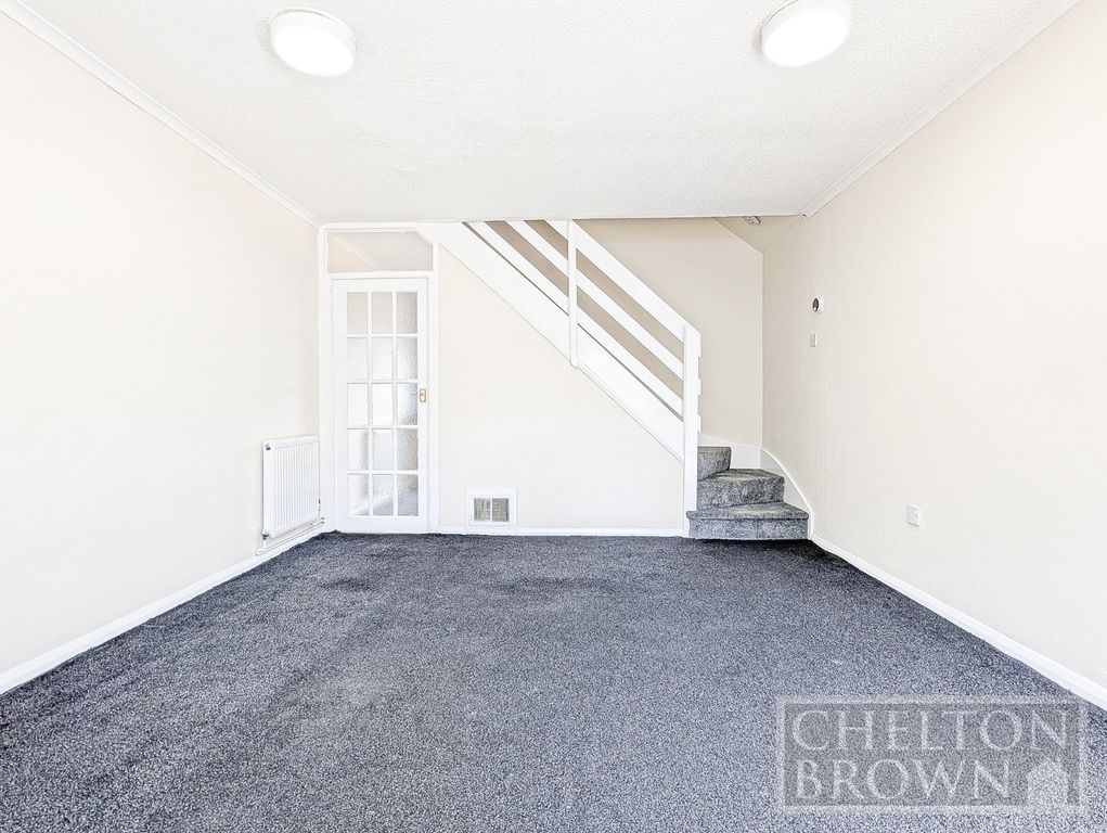 Property photo 3 of 21 Living Room