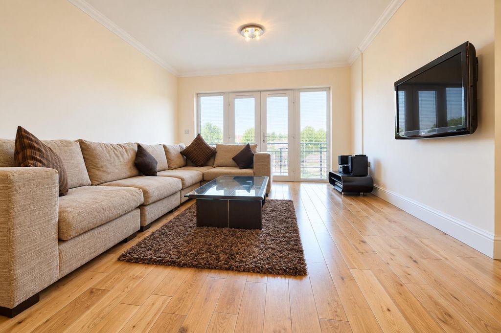 Property photo 2 of 10