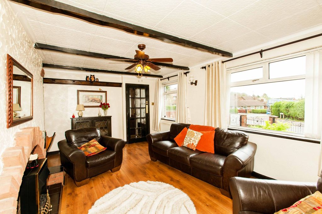 Property photo 3 of 28