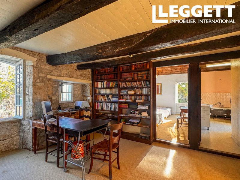 Property photo 3 of 10