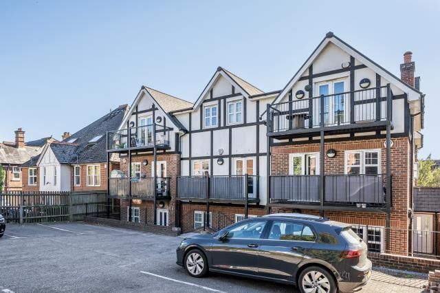 Property photo 1 of 19 External