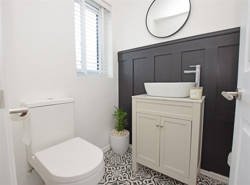 Property photo 2 of 31 WC.Jpg