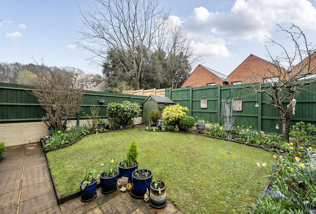 Property photo 1 of 20 1421471-10-69Aedd...