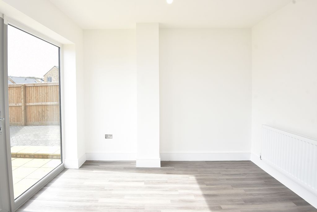 Property photo 3 of 18 Ajp_8600