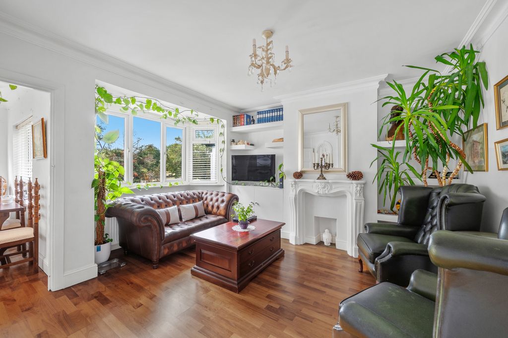 Property photo 3 of 17 Picture No. 09